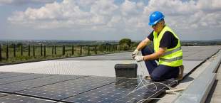 How Are Solar Panels Rated: The Complete Guide for Beginners