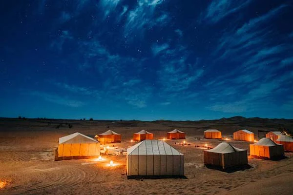 tents-under-sky