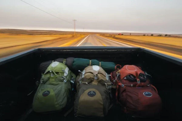 backpacks-and-tents