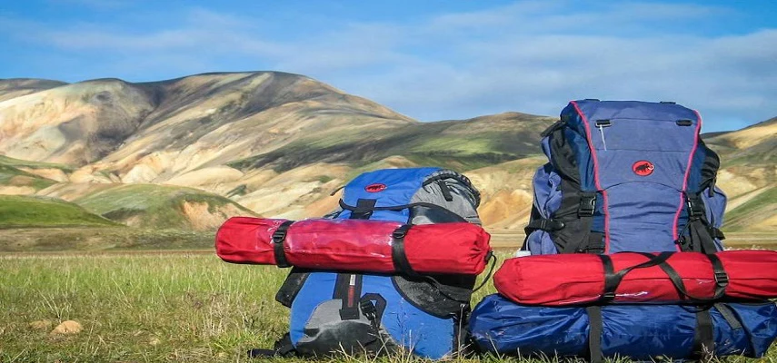 tent-outside-backpack