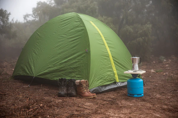 green-tent-in-high-humidity