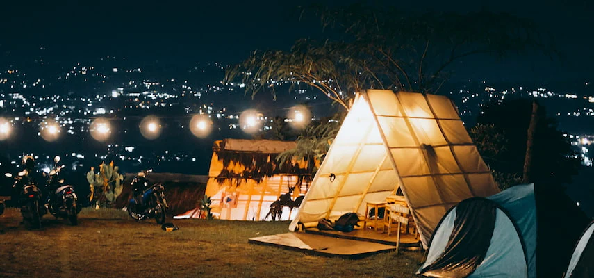 camping-with-a-tent-footprint