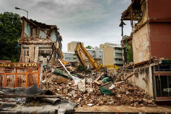 house-collapse-in-earthquake