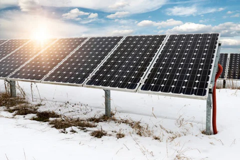 solar-panels-winter-snow